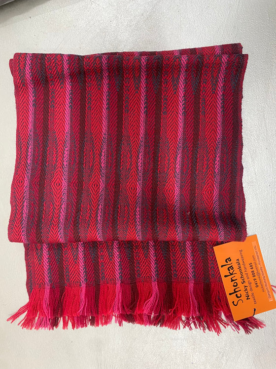 Schonkala hand woven Circles 8 Scarf
