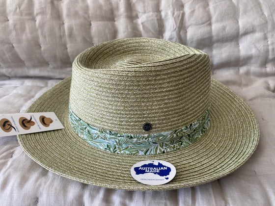 Deborah Hutton Hat Eden M/L
