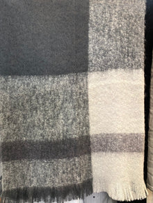  St Albans Mohair Throw Grey